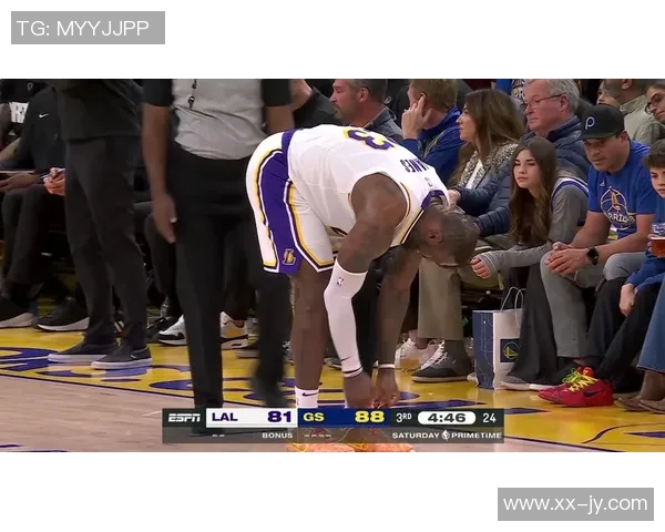 詹姆斯疑似被打照曝光引热议源自雄鹿官方推特发布